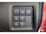 ■衝突回避支援機構■自動車に搭載したレーダーやカメラからの情報をコンピュータが解析し、運転者への警告やブレーキの補助操作などを行います。事故予防に!