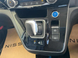 展示車両は全車 クリーニング済。 専門業者さんにて内外装ともにキレイにしてご納車いたします。 また別途、各種コーティングもうけたまわってます。