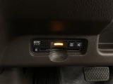 ハンドルの左下にETCがついています。高速道路の料金所の通過も楽々です。 カードの取り出しもしやすい場所についています。
