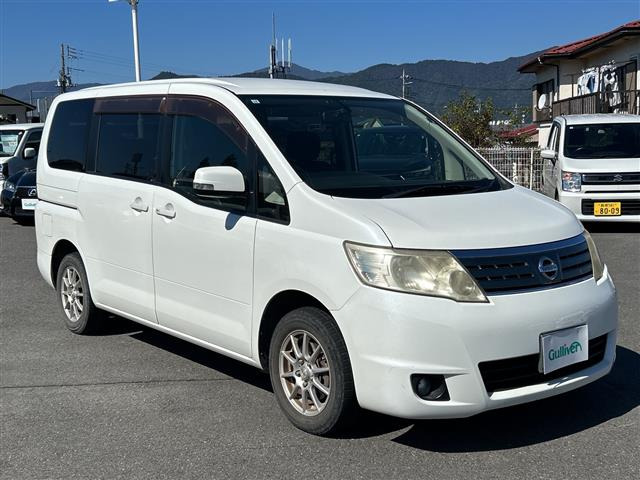 セレナ 2.0 20S ワンオーナー 修復歴無し