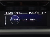 「時計」や「燃費」などの基本画面を表示させるほか、「時刻/日付」や「ドライバーモニタリングシステム設定」などの各種項目の設定(カスタマイズ)が行えるマルチファンクションディスプレイです。
