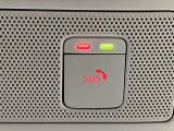 【SOSコール】急病時や危険を感じた時にはSOSコールスイッチを押すと専門オペレーターに接続!万が一エアバック展開事故の時は自動通報します!