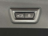 オートマチックトランクオペレーション付きでスイッチ操作による開閉が可能です。