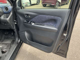 運転席は広くゆったり作られているので運転される方もリラックスして運転できます!