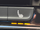 ●フロントシートヒーティング:運転席・助手席共に三段階で調節が可能なシートヒーターを装備しております。季節を問わず快適にご使用いただけます。