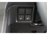 ■シートヒーター■ボタンひとつでシートがホカホカ。寒い冬でも快適にドライブ!