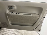 パワーウィンドウです!運転席でラクラク操作!元気なお子様やワンちゃんのイタズラも防いでいただけますよ。