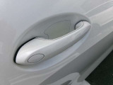 当社の新車販売下取車を多く扱っております。しっかりと整備され、大切に乗られた認定中古車を是非ご覧ください。営業スタッフ3名事務2名で毎日元気に営業しております。お気軽にご来店いただけたら幸いです。