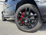 メルセデス・ベンツの定める厳しい基準をクリアしたお車のみをご案内させて頂きます。納車前整備はメーカー規定に基づき最大100項目にも及ぶ点検を熟練のメカニックによって行いご納車させて頂きます。