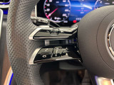 メモリー付きパワーシートが装備されている車両はシートの位置・ドアミラーの角度・ハンドルの位置を3名まで記憶出来ます。