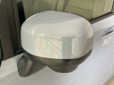 車が大好きなスタッフが心をこめて接客いたします。お客様一人一人のお車に対する思いや気持ちをうかがい、充実した時間が過ごせるよう努めます。