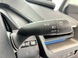 【オートライト】車外の明るさに応じて自動的にライトの点灯・消灯をしてくれます