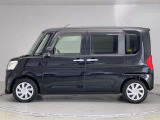 【ユーカーズ浜線へようこそ】屋根付駐車場なので、雨でもゆっくり車をご覧いただけます!当社は、新車、中古車、サービス工場と併設しております。トラブル時も安心です!