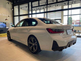 BMW/MINIを展示!大型展示場でお気に入りの車両を見つけてください♪