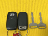 キーフリーシステムはかばんやポケットに入れておけば、ドアのロックアンロックやエンジンの始動が可能!