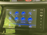 ナビやラジオ、USB、Bluetooth Audioなど、画面から選べる項目がまとめられています。表示を見ながら使いたい機能を選びやすく、毎日の移動中にも便利にお使いいただけます。