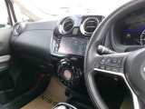 操作しやすい運転席廻り!操作パネルも使いやすい!!ドライブが楽しくなりますっ