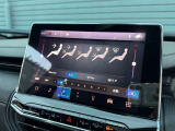 運転席・助手席の温度調節を個々に設定できるデュアルゾーンオートエアコンを装備しております。