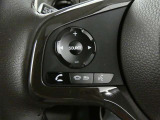 Bluetooth接続でハンドルを握ったままステアリングスイッチで電話のワイヤレス通信が可能です。