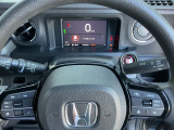ステアリングスイッチです!!運転中のオーディオの音量やソースの変更も手元で出来ますよ!!