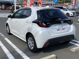 広々とした車内空間に優れた燃費性能。更にデザインも上質で人気のお車です!