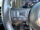 ステアリングスイッチも付いておりますので、運転中でも音量の変更など可能です。