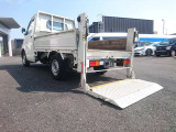 国道1号線 高杉町交差点角です。