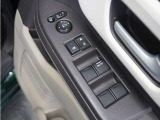 ◆パワーウィンドウスイッチ◆運転席から全席の窓の開閉操作を行うことが出来いつでも換気ができます!