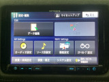 ドライブの必需品。見やすい・使いやすいメモリーナビを搭載。