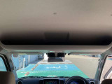 全席上に荷物など入れられます。