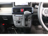 ■インパネシフト■ハンドルに近い位置で運転席からも見やすく操作しやすいインパネシフト。パッと見ただけで、どのギアに入っているのかが判断しやすいところもいいですね!