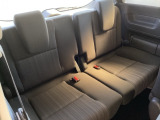 1列目から3列目まで広々大空間です。3列目シートは荷物が多い時や不要な時はアレンジして荷室として使用することが可能で便利に使えます。