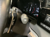 オートライト機能によりON/OFFはもちろん、ハイビーム/ロービームの切り替えもサポートします