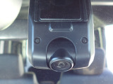 ◆【ドライブレコーダー】映像・音声などを記録する自動車用の装置です。もしもの事故の際の記録はもちろん、旅行の際の思い出としてドライブの映像を楽しむことができます。