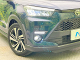 【シーケンシャルターンランプ付きLEDヘッドライト】人気の『流れるウィンカー』付きのLEDヘッドライトを装備♪高級感はもちろん、点灯時は存在感たっぷりで他車からも認識されやすく安心です。