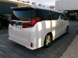 走りにこだわりながら収納力も持ち合わせたお車です。荷物を載せて軽快なドライブを楽しめますよ♪
