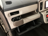 大阪ダイハツ販売(株)U-CAR八尾 までご連絡お待ちしております☆ 気になる事はなんでもお気軽にお問い合わせください!