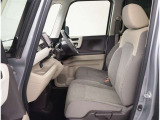 ネットでお車をお探しの方でも、お車の状態が一目で分かりやすい評価表 表示。トヨタ検査員による品質評価表つきで車両の状態詳細を明記致しております。自信を持っておすすめ出来るお車です。