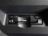 キーを取り出さずにドアを施錠&解錠。クルマの始動も可能です。