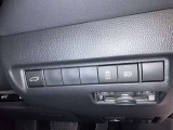 オートマチックハイビームとは、先行車や対向車のライトを認識し、ハイビームとロービームを自動で切り替える機能です。夜道の視界を確保します。詳細は販売店スタッフまでおたずねください。