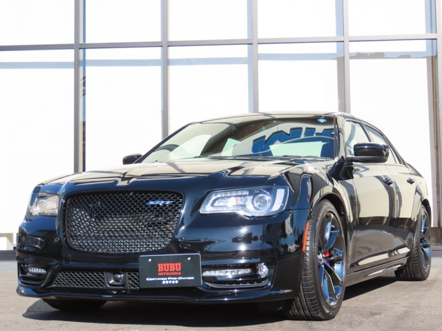300 SRT8