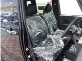 弊社でお車をご購入頂いたお客様は、一部車種を除いて【オイル交換永久無料】となっております。※詳細はスタッフまでお問合せ下さい。