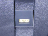 USB端子を装備しております。