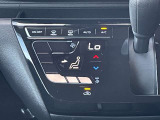 ◆エアコン◆温度の設定をしてAUTOボタンを押すだけ簡単。車内を快適な温度に保ってくれます