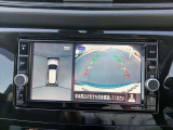 アラウンドビューモニター装備なので狭いところでも周囲を確認出来るので安心ですね。日産純正ナビMM319D-W装着です。