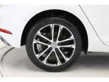225/45R17タイヤを装着しております。