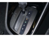 スムーズな加速で燃費低減にも効果的なCVTオートマチックを採用しています。