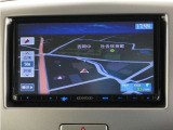 スズキ純正ナビ(KXM-E500)が装備されているので、普段の使い勝手もロングドライブも快適です。