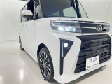 フォグランプ装着車です。暗い夜道の車両前方を明るく照らします