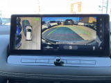 車両を上から見ているようなアラウンドビューモニターの映像をナビゲーション画面に映し出してくれるので、小さなお子様や障害物を確認できます。運転のしやすさはもちろん、事故防止にも役立ちます!